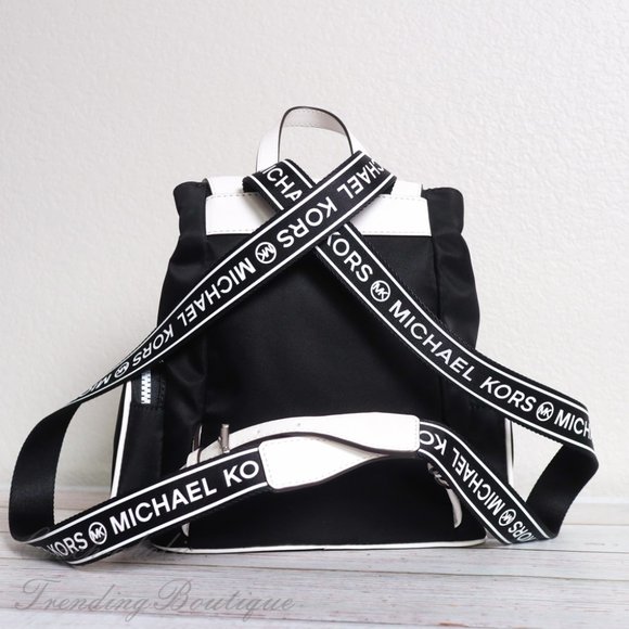 NWT Michael Kors Medium Abbey Cargo Backpack - Picture 5 of 8